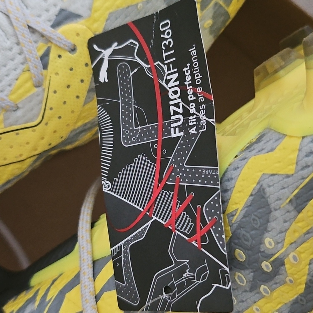 Soccer PUMA Future Ultimate SG Voltage Yellow and Gray Cleats - Picture 2 of 5